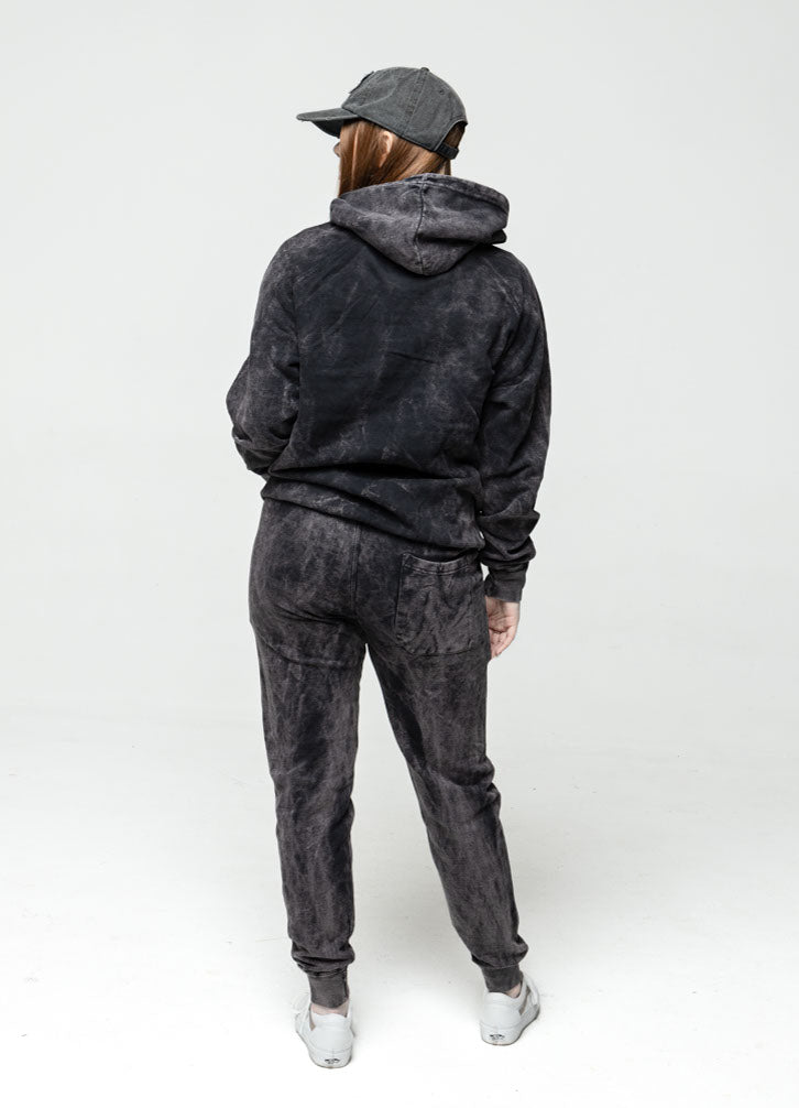 Pantalones deportivos lavados con ácido